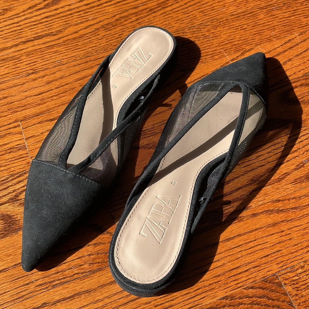 Zara slides - Picture 2 of 4